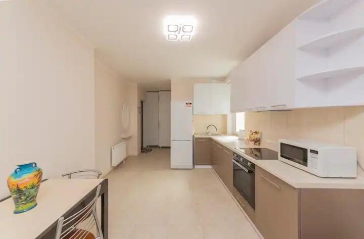 Comfortable Apartment In The Centre Odessa Exteriör bild